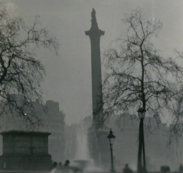 Nelson's Column during the Great Smog